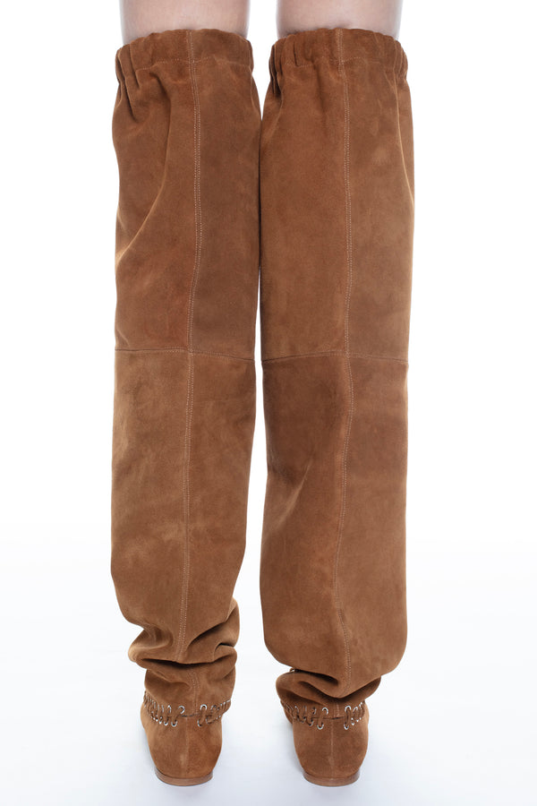 LEVEL BOOT, FLAT THIGH HIGH in brown suede