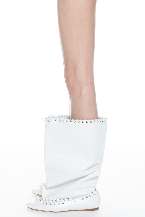 LEVEL BOOT, FLAT in white nappa