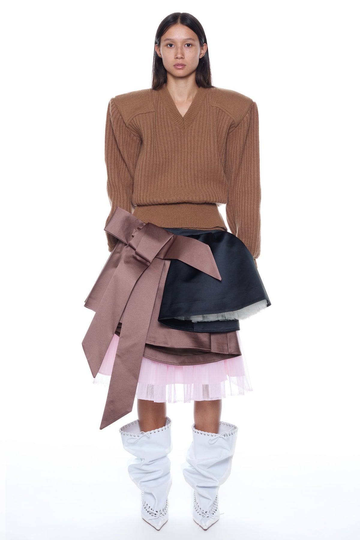 DISPLAY ARMY SWEATER in camel