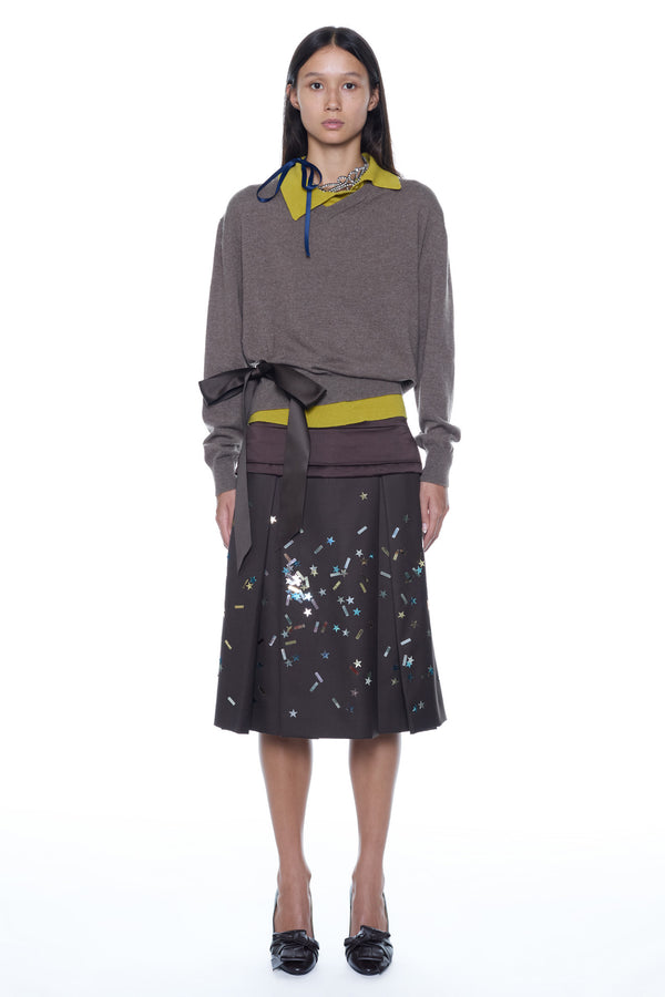 TIED SWEATER in brown and citrine