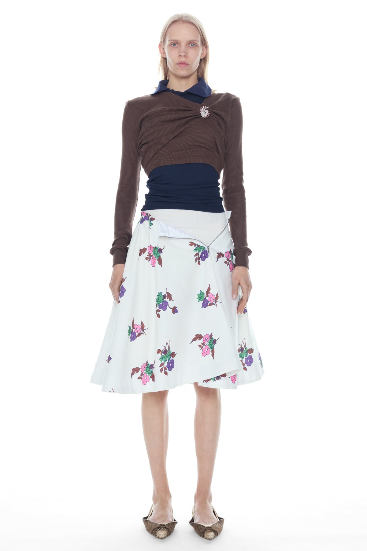 UNZIPPED FLORAL CIRCLE SKIRT in white floral