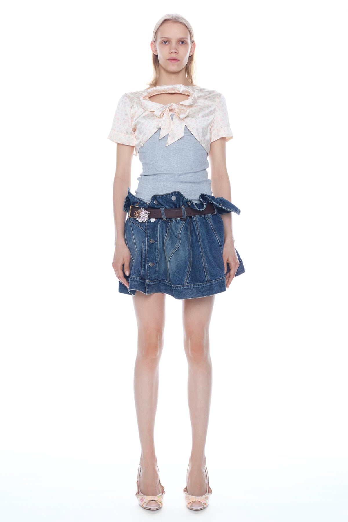 LIFTED BLOUSE in grey and cream floral