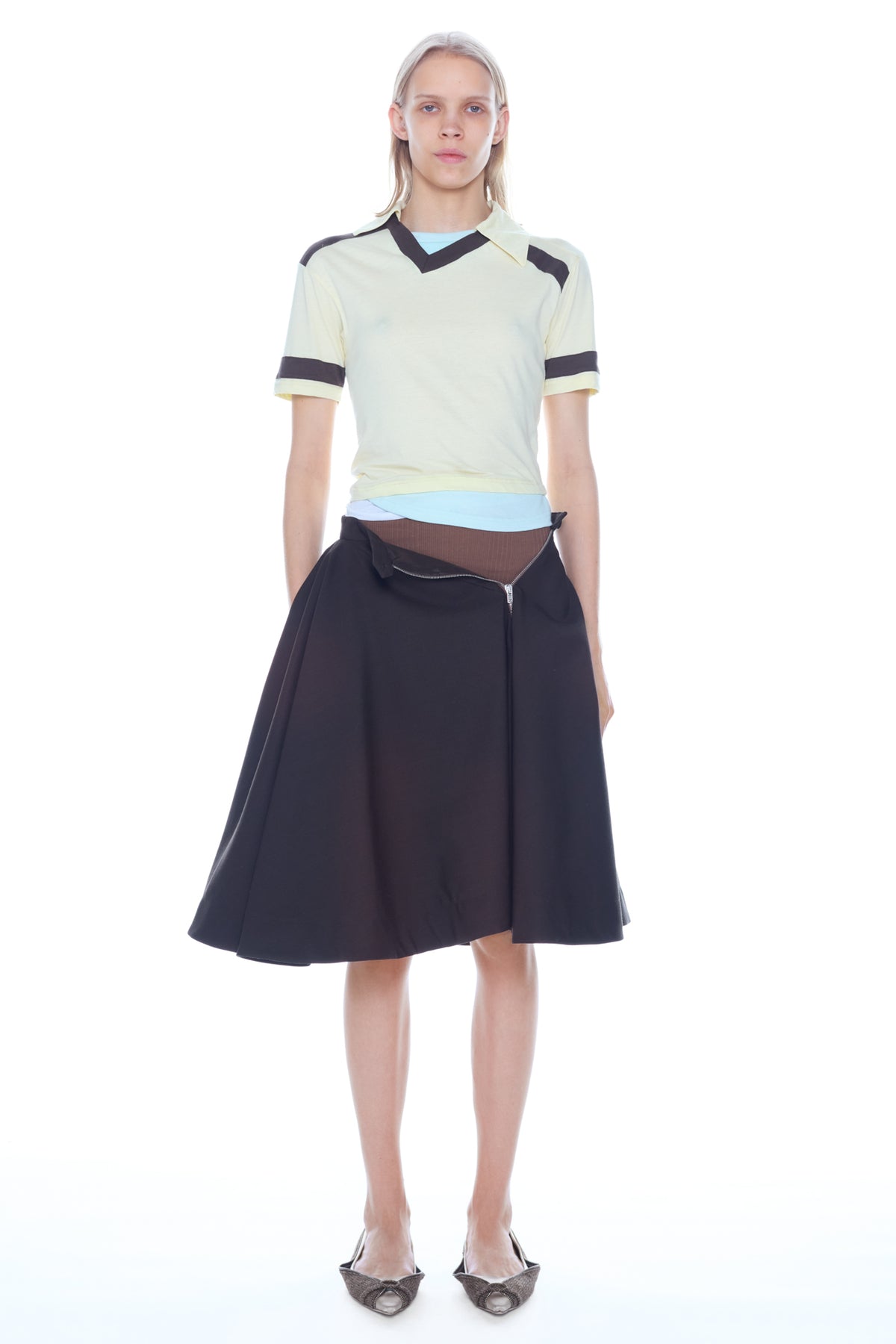 UNZIPPED CIRCLE SKIRT in brown