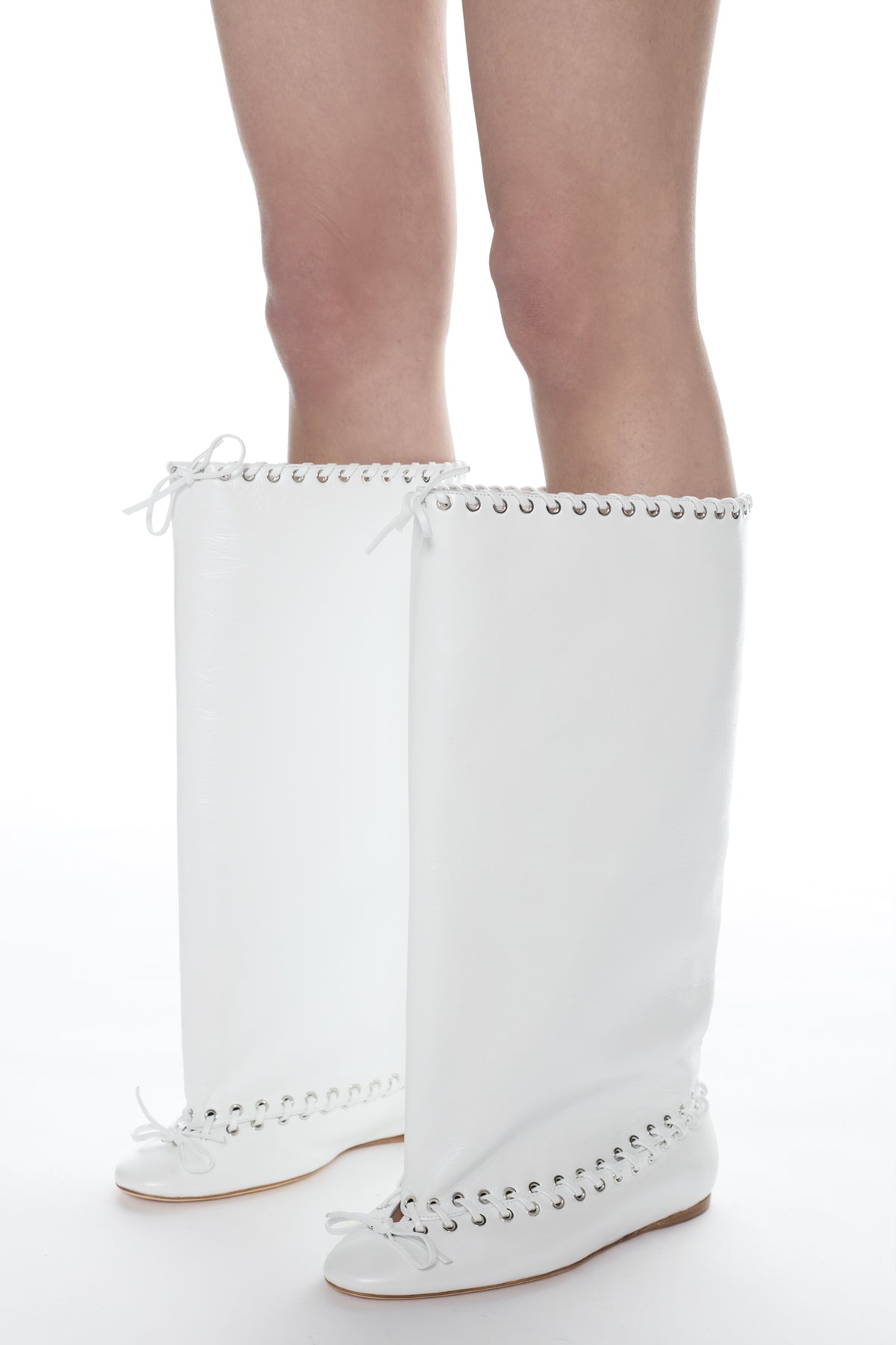 LEVEL BOOT, FLAT in white nappa