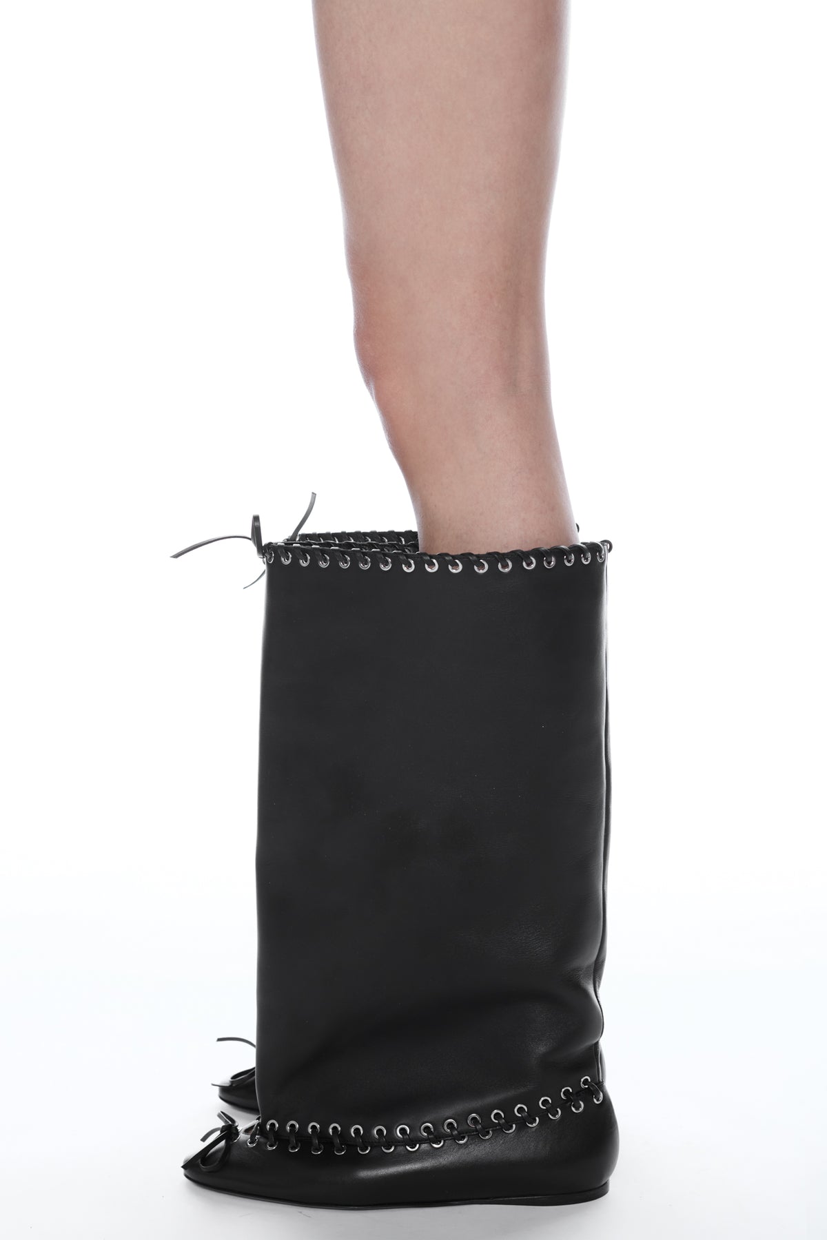 LEVEL BOOT, FLAT in black nappa